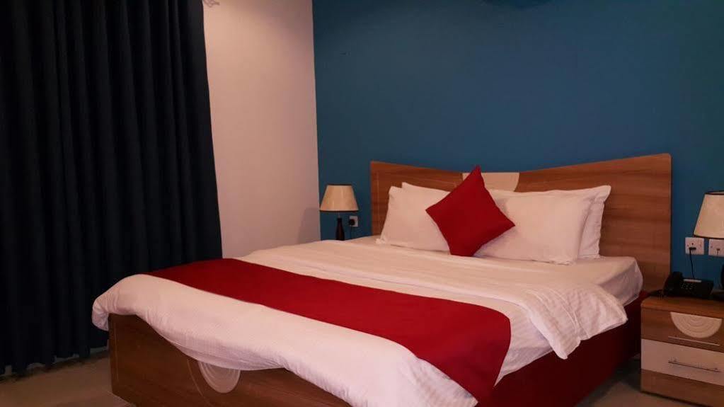 Al Manaf Hotel Suites Masqat Buitenkant foto